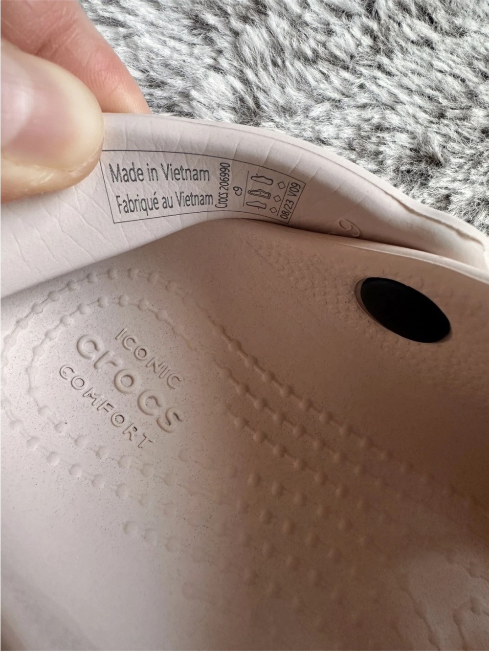Kids Crocs Clog Sandals in Bone C9 Comfortable Everyday Wear - Picture 7 of 9